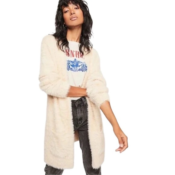 Free People Sand Beige Eyelash Faux Fur Open Front Cardigan Size Small - Picture 11 of 12
